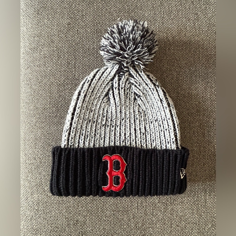 New Era Boston Red Sox Pom Knit Beanie Genuine Merchandise Winter Hat